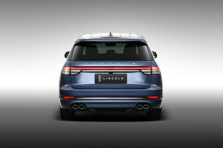  Lincoln Aviator Grand Touring 2019 года  (CN) (фото 6 из 20)